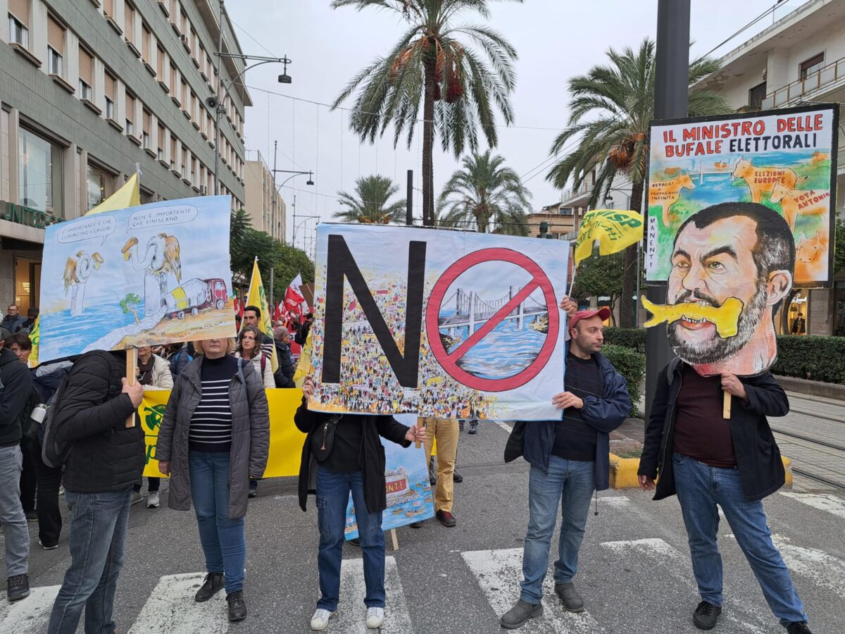 Ponte sullo Stretto, i dubbi del sindaco Basile: "Il progetto è vecchio di dieci anni, Messina è cambiata. Serve un piano tecnico serio o è inutile farlo"