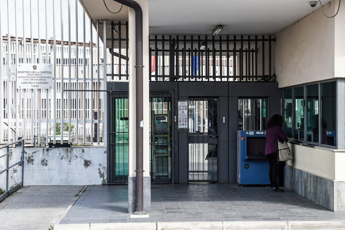 Torino, detenuta 65enne suicidata in cella. L'Osapp denuncia: "È la 36esima vittima dall'inizio del 2024"