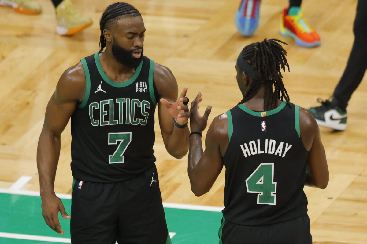 NBA, Boston vince contro Indiana e va alle Finals. Annunciato l'MVP