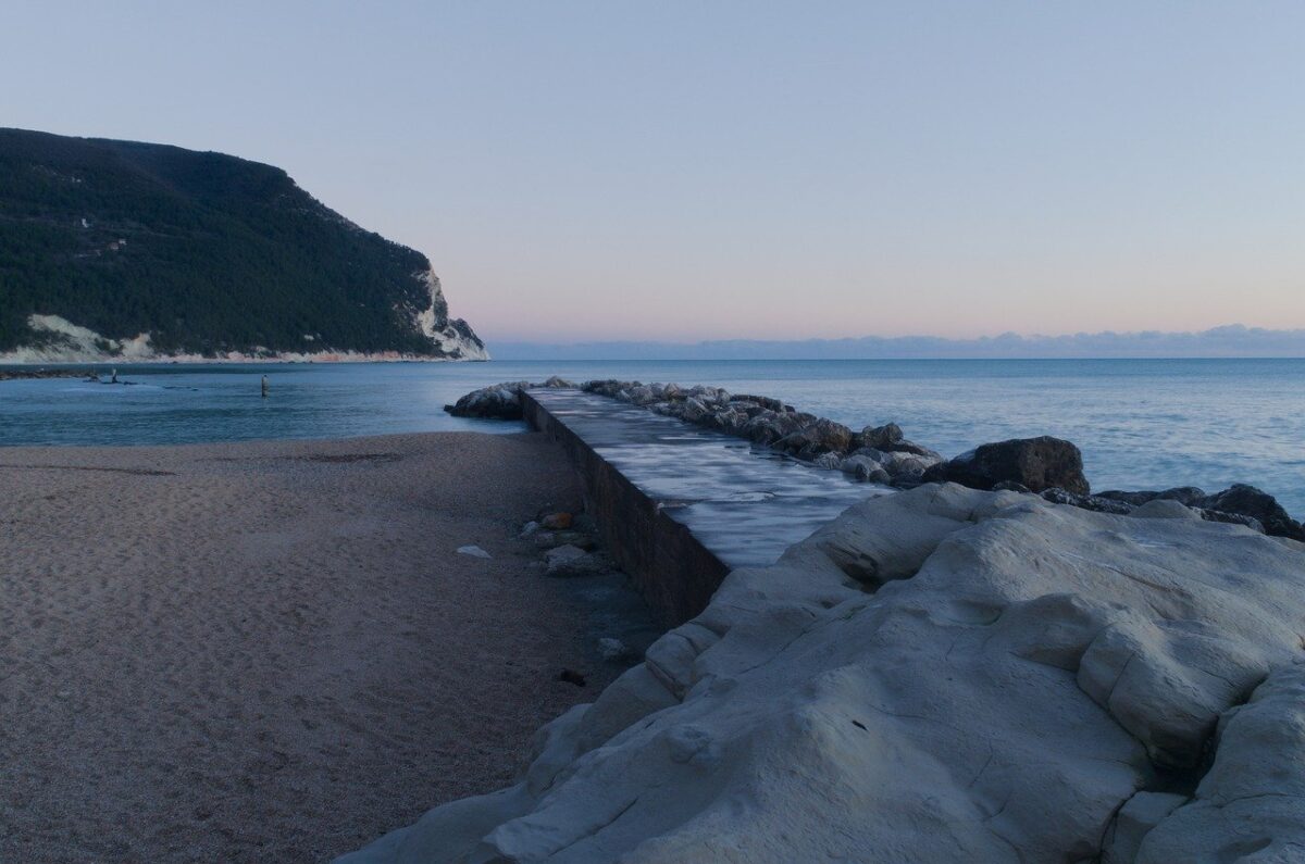 Migliori spiagge delle Marche 2024: l'elenco delle più belle