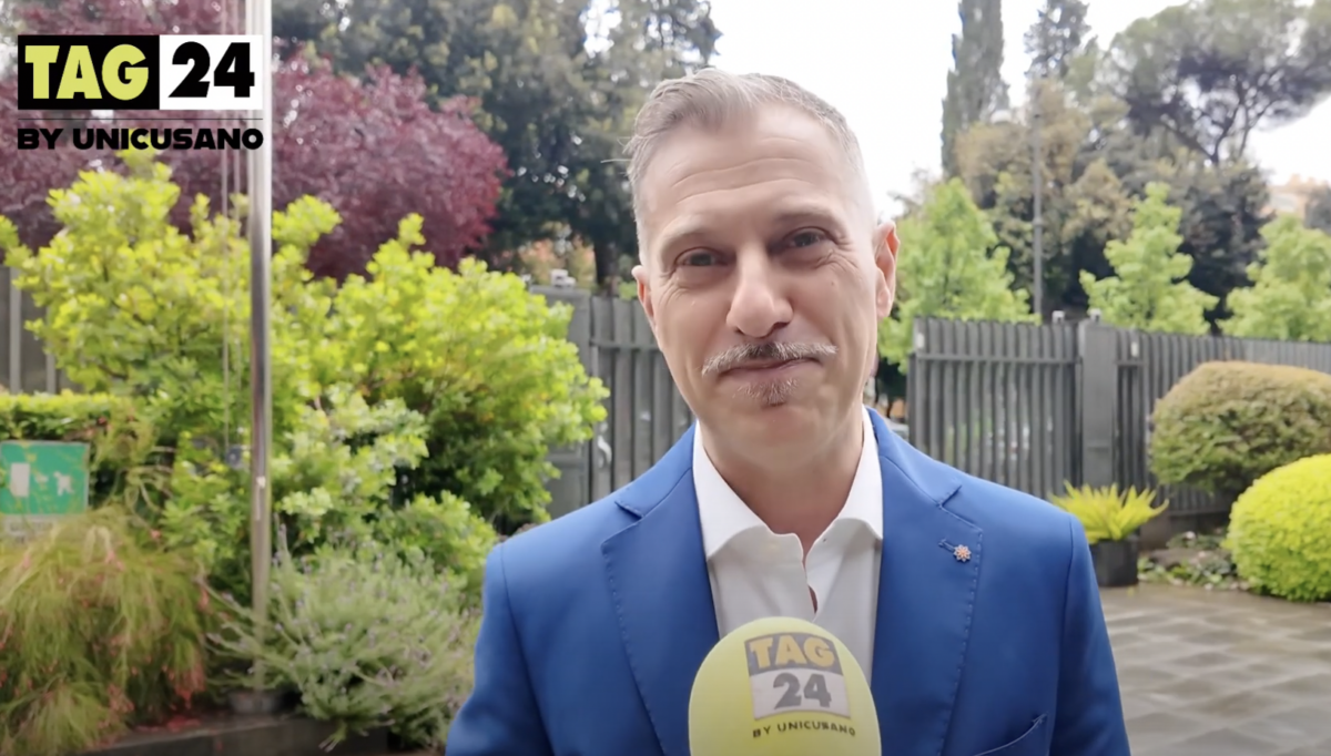 Gabriele Corsi incrocia le dita per l'Eurovision 2024: "Angelina Mango ha ottime possibilità di vincere" | VIDEO