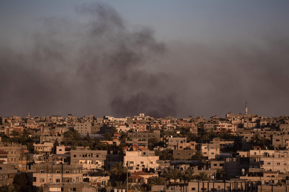 Guerra a Gaza, 3 persone uccise in Libano in un raid di Israele. Il gabinetto di guerra Israele si riunisce stasera per la ripresa dei negoziati