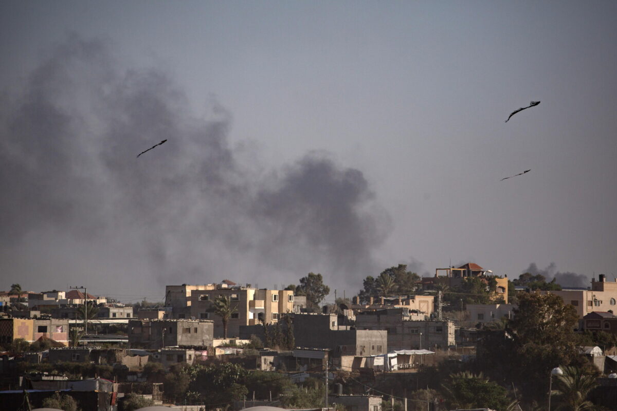 Guerra a Gaza, Guterres (Onu) condanna i bombardamenti su Rafah: "A Gaza non c'è più un luogo sicuro, orrore deve finire"