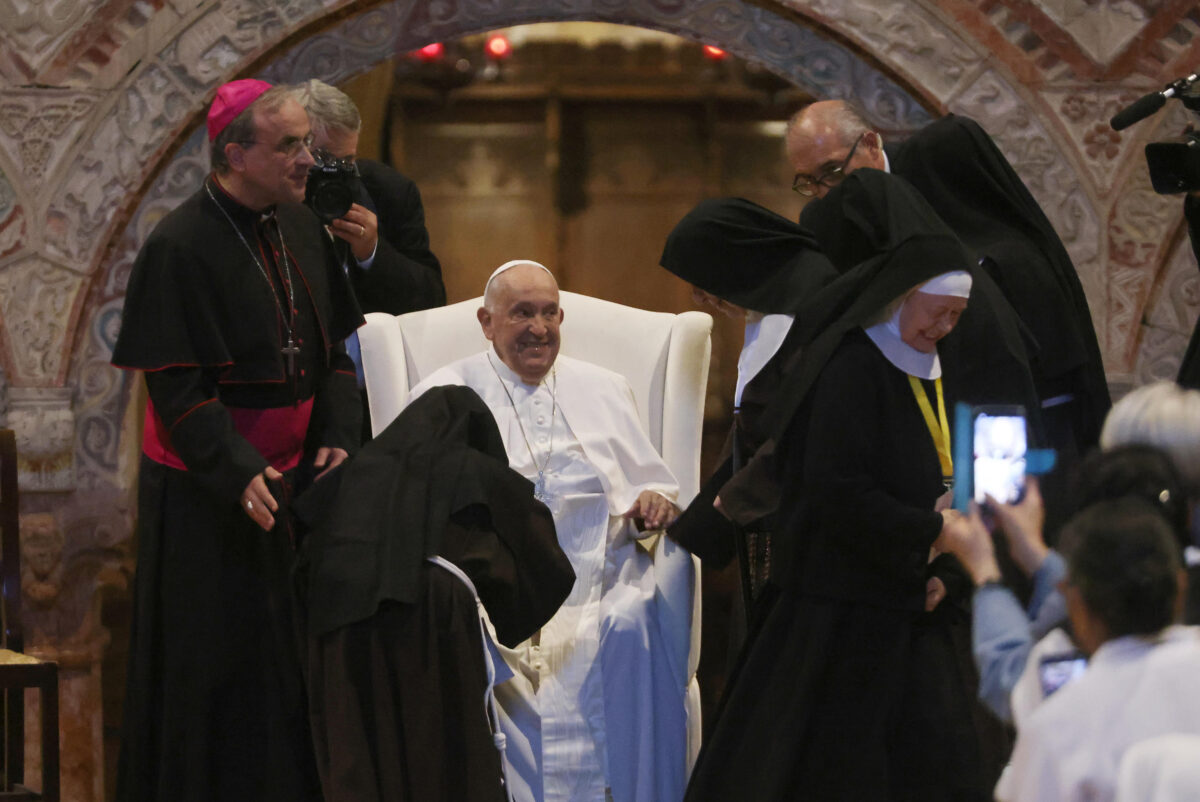 Papa Francesco termina la sua visita a Verona: ora è diretto in Vaticano