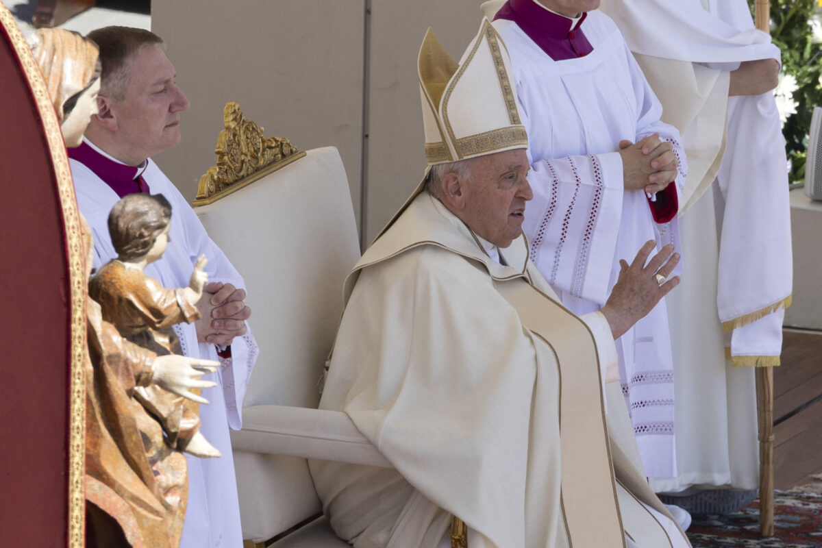 "Già troppa frociaggine nei seminari": Papa Francesco chiede scusa