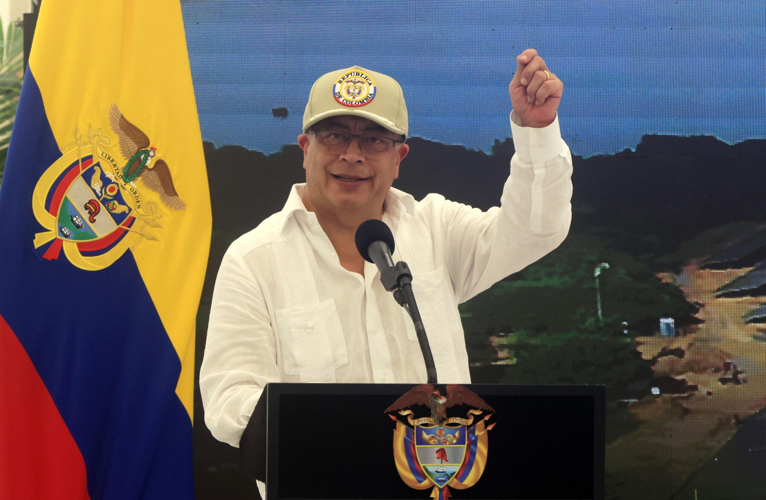 presidente colombia israele