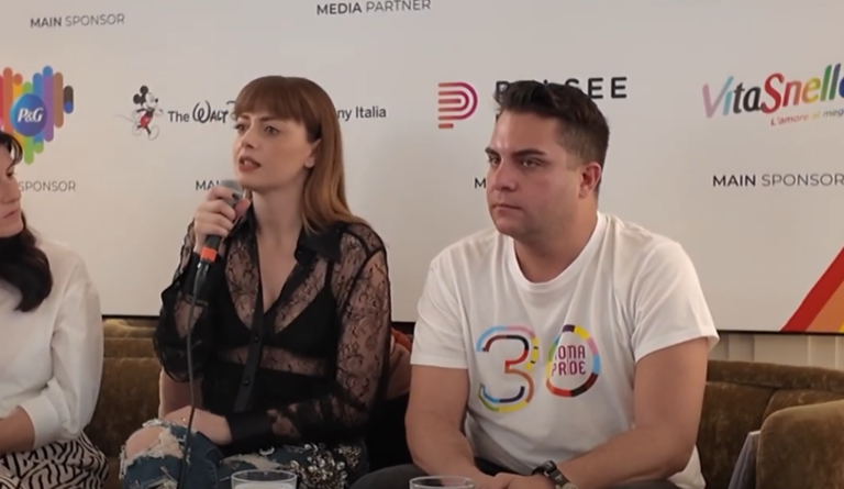 Annalisa madrina del Roma Pride 2024: “Sinceramente un faro per la libertà, sono dispiaciuta per la situazione politica in Italia” | VIDEO