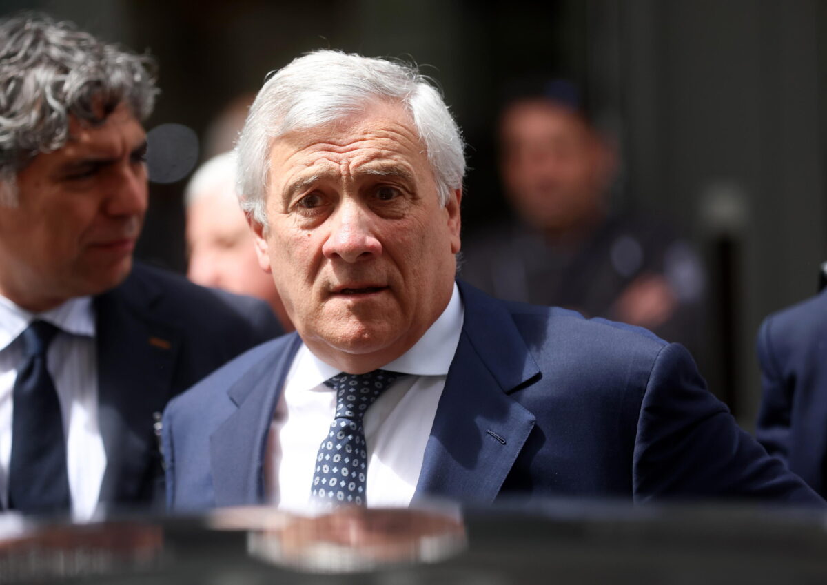 Europee, Tajani apre ai conservatori, no ai Verdi: "Sull'ambiente niente estremismi"