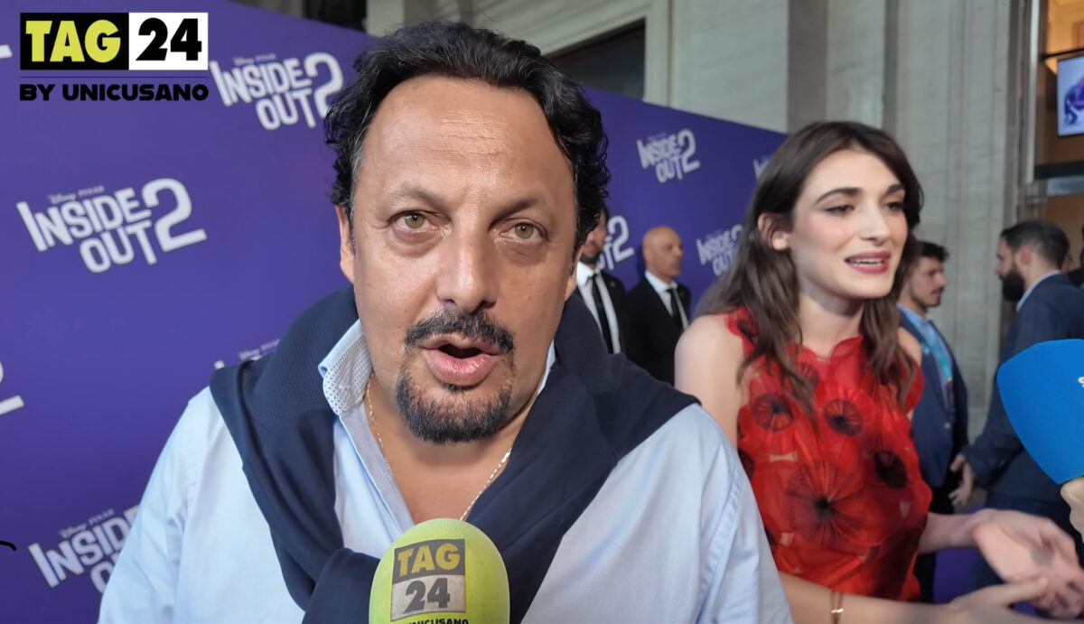 Enrico Brignano sul red carpet di “Inside Out 2” ricorda incontro con Papa Francesco: “Inorgogliti, è un pontefice moderno” | VIDEO