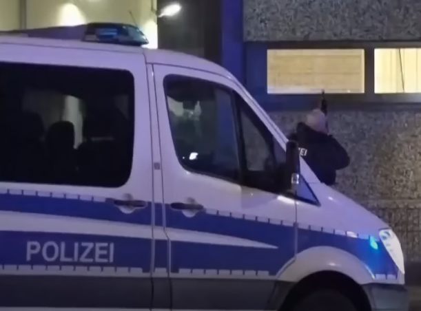 Germania, sparatoria ad Hagen: diversi feriti nel quartiere Eilpe, è caccia all'aggressore | FOTO