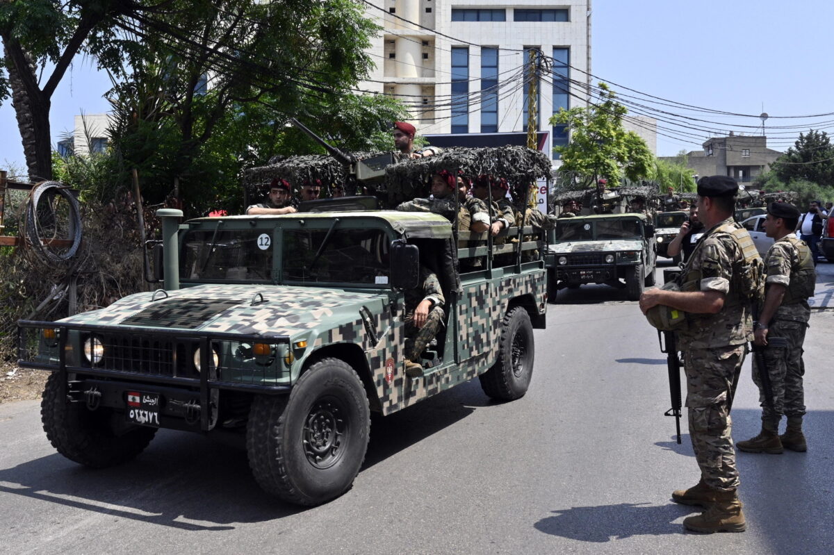 Libano, sparatoria all'ambasciata Usa a Beirut: oltre 40 arresti, ferito e bloccato l'attentatore