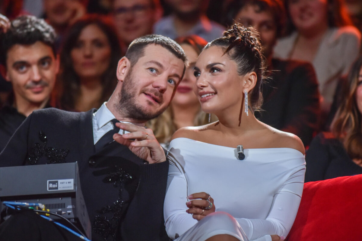 Sanremo 2025, Alessandro Cattelan affiancherà Carlo Conti? I rumors