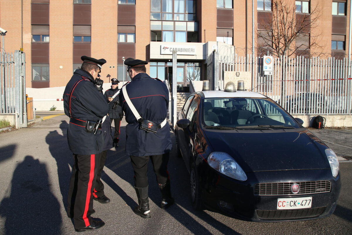 Femminicidio a Modena, con il cadavere della moglie nel furgone: 48enne italiano si costituisce