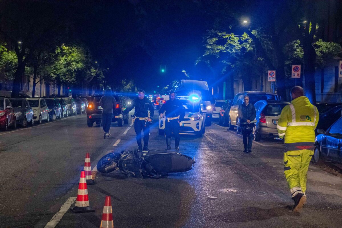 Chieti, incidente a Vasto Marina: 29enne perde il controllo della moto e va a schiantarsi contro un furgoncino, morto sul colpo