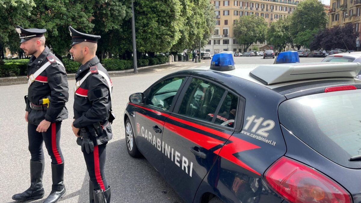 Napoli, 20enne accoltellato a Nola: è in pericolo di vita. Caccia al responsabile