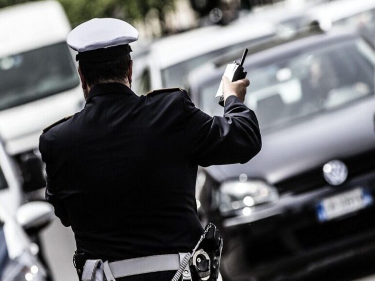 Concorso pubblico per 6 istruttori di vigilanza Napoli: bando, requisiti e domanda 2024