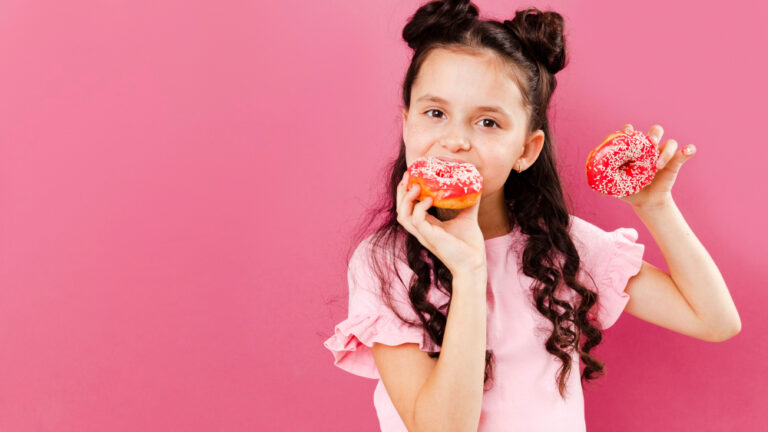 Cosa fa lo zucchero ai bambini? Pericoli e sovradosaggio