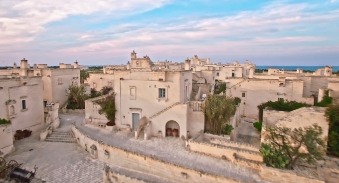 Savelletri di Fasano, dove si trova il paese che ospita il G7? Cosa vedere oltre a Borgo Egnazia e cosa si mangia