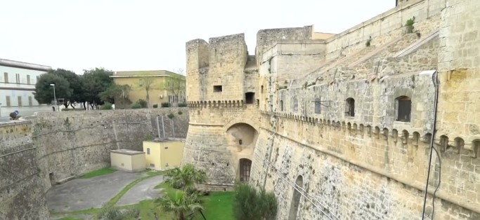 G7, chi è lo chef che cucinerà al Castello Svevo di Brindisi? Si comincia con pane e pomodoro