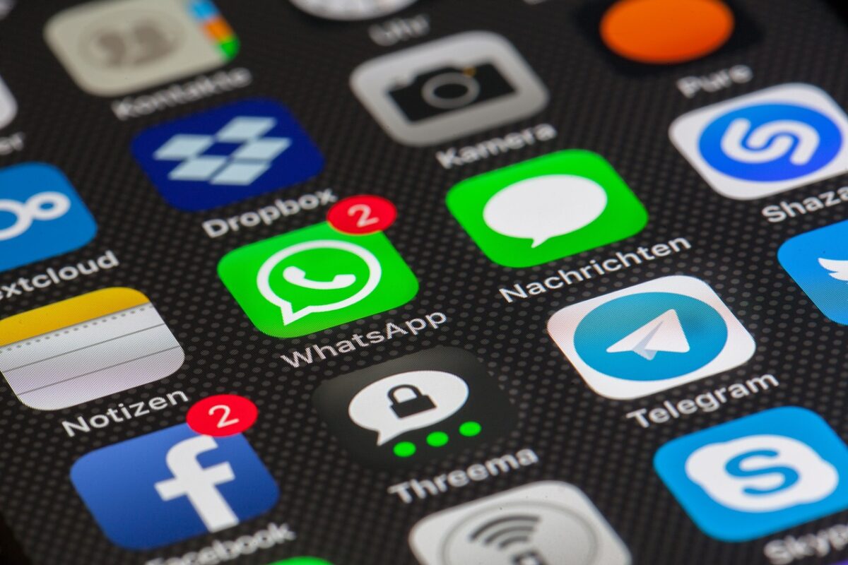 Messaggio vocale WhatsApp e screenshot chat hanno valore legale?