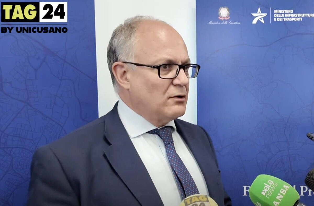 Gualtieri attacca il governo per i tagli a Roma: "Tolti 28 milioni, servono ristori" | VIDEO