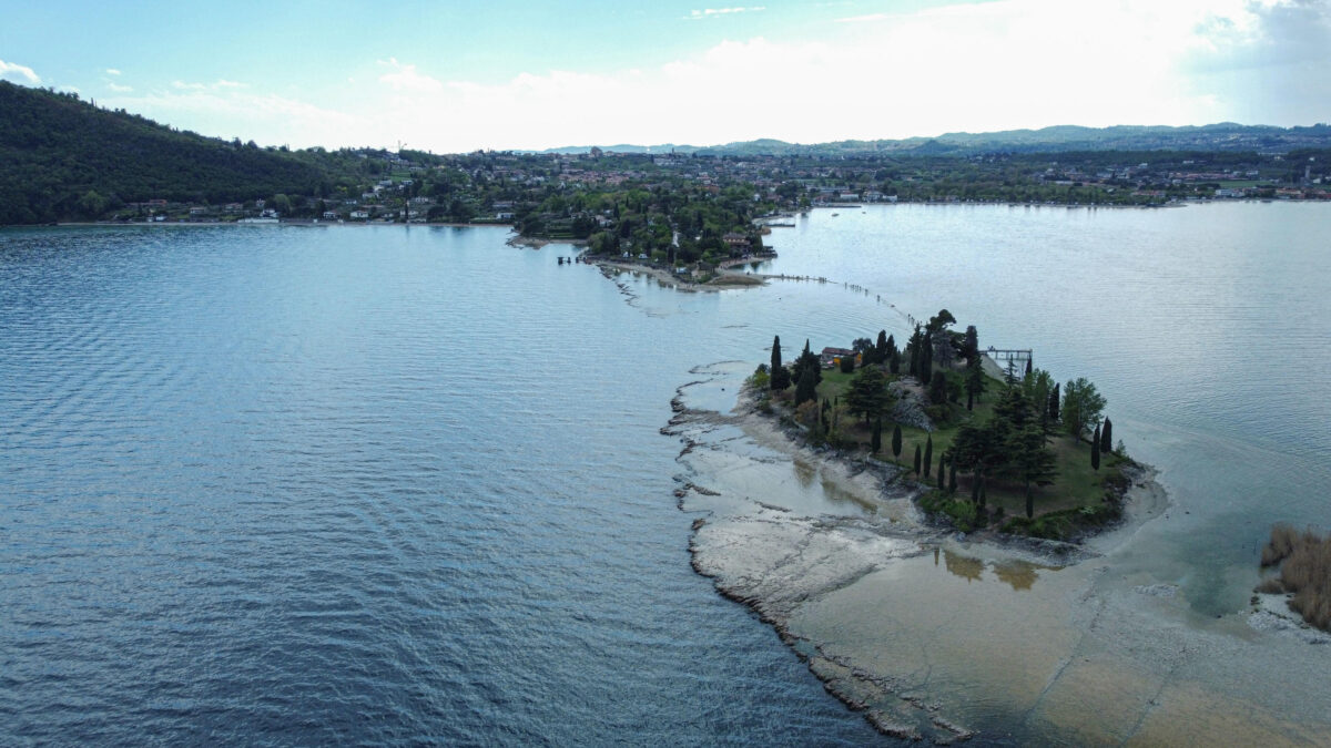 Trento, madre e figlio annegano nel Lago di Garda: recuperati i corpi, indagini in corso