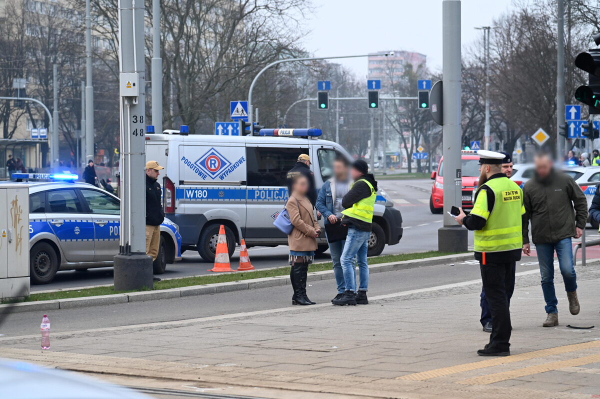 Polonia, il Parlamento approva una legge che consente alla polizia di sparare impunemente