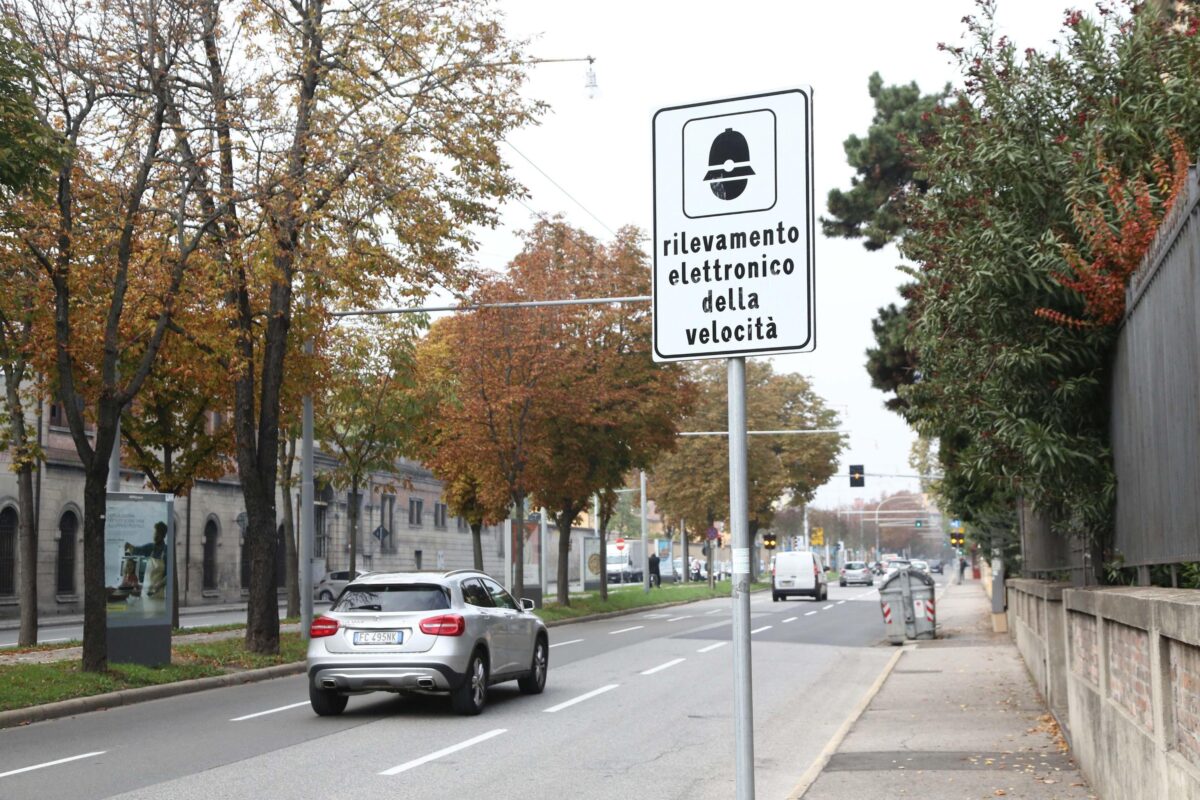 Autovelox illegali e sequestrati in tutta Italia, Di Lieto (Codacons): "Automobilisti usati come bancomat. Le multe non ancora pagate vanno contestate"