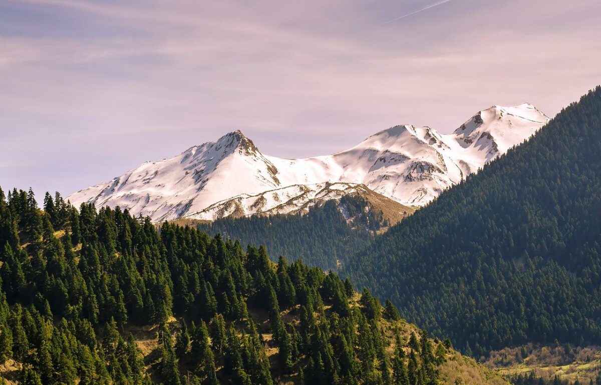 Chi è l'alpinista italiano morto dopo essere precipitato dalle Pyramides Calcaires? La tragedia sul versante del Monte Bianco