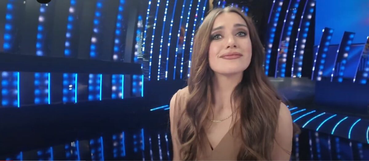 Chi è Amelia Villano? L'imitatrice di Belen da giurata a concorrente di Tale e Quale Show 2024 | VIDEO