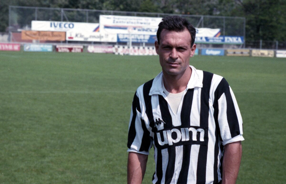 Addio a Totò Schillaci, causa morte, età e carriera del bomber delle "Notti Magiche"