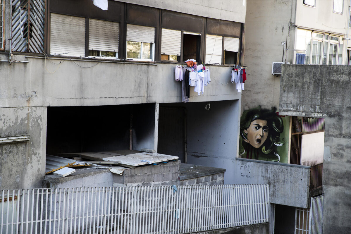 Da Cinecittà a Torre Maura, dopo lo sgombero i latinos occupano l'ex Hotel Jonio: Municipio VI pronto a esplodere