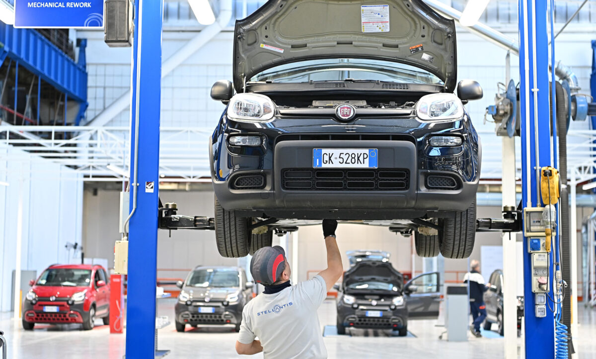 Settimana breve: si può fare la legge per lavorare solo quattro giorni su sette? La docente che la teorizza: "Ecco perché bisogna farla"