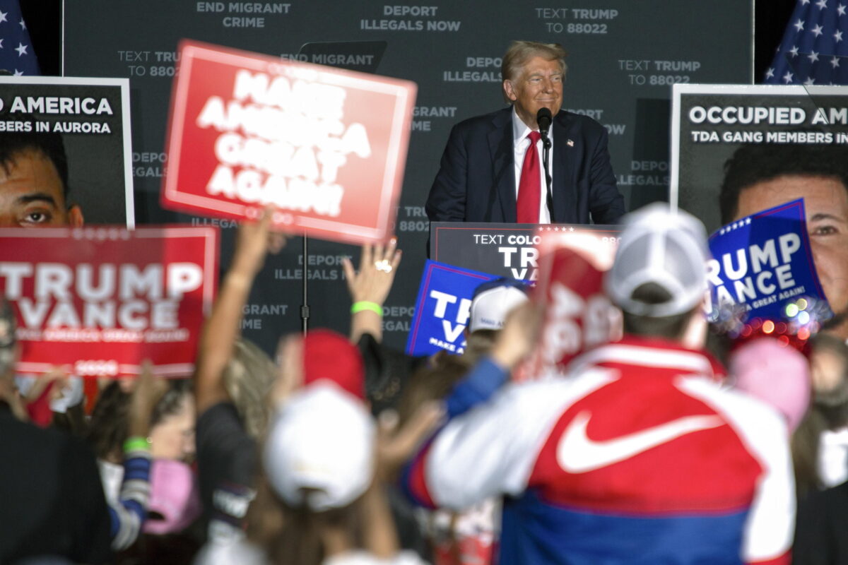 Che cos'è l'"Operazione Aurora" di Trump? Dal 5 novembre al via il Liberation Day: è guerra agli immigrati clandestini