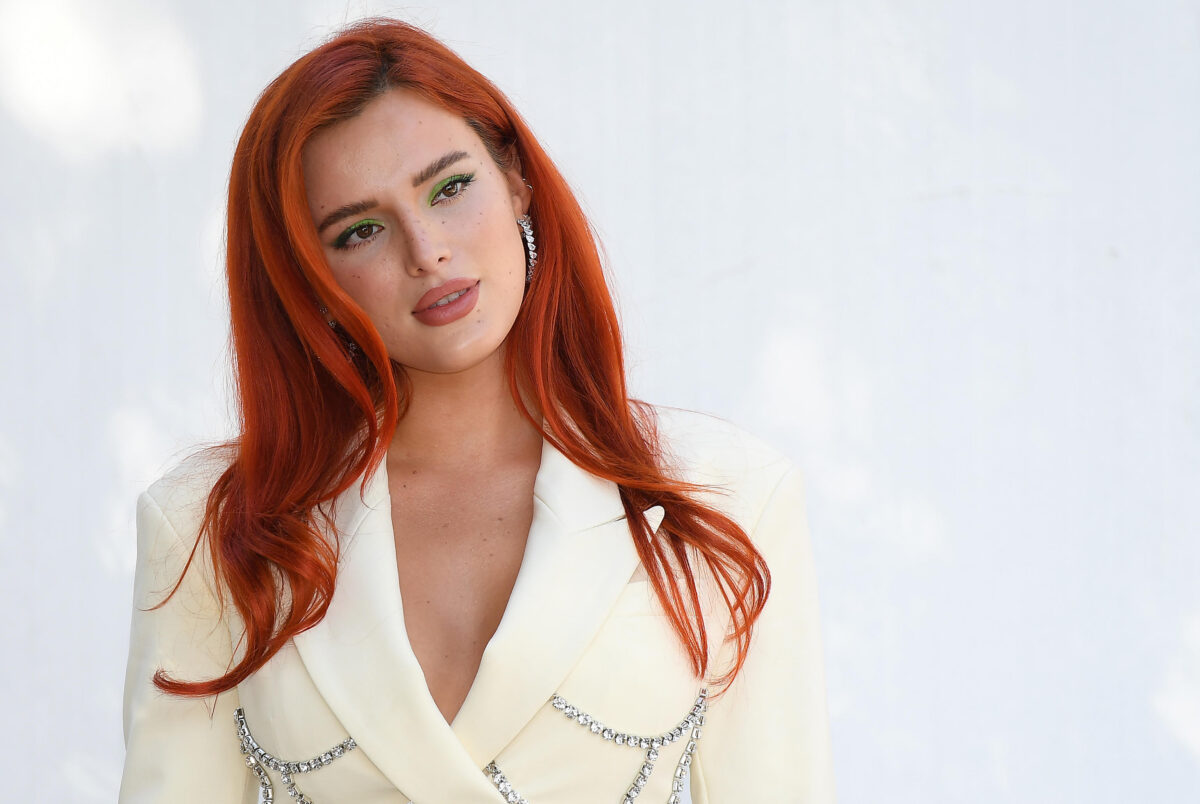 Bella Thorne, da icona Disney a star del cinema: la carriera dell'attrice di "Time Is Up" fra innocenza e trasgressione