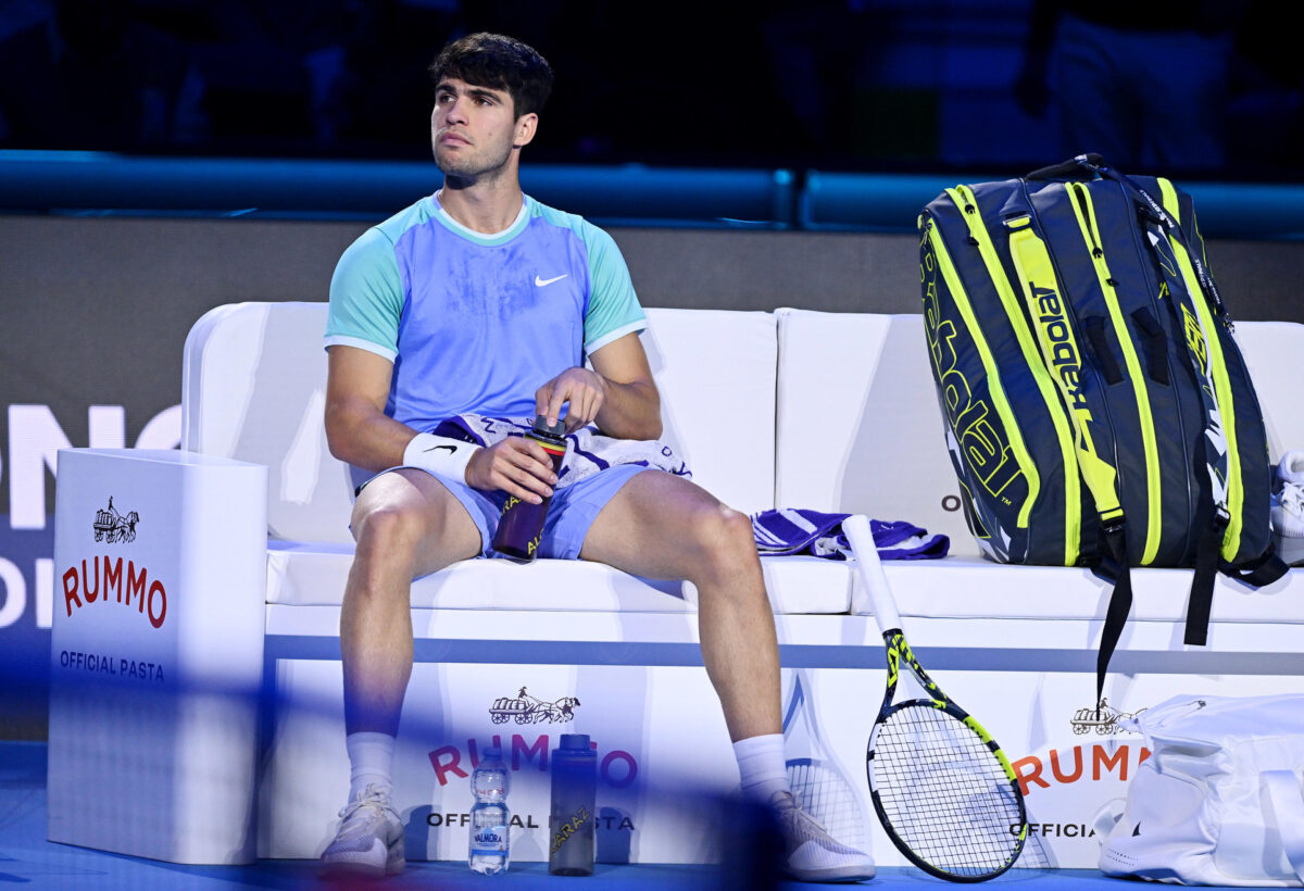 Carlos Alcaraz a rischio ritiro alle Nitto ATP Finals 2024: le condizioni dello spagnolo