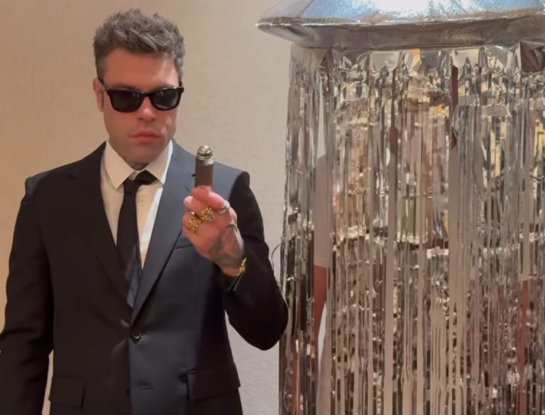 Fedez festeggia Halloween a New York e posta su Instagram dopo un mese: coincidenza con il gossip Ferragni-Tronchetti Provera?