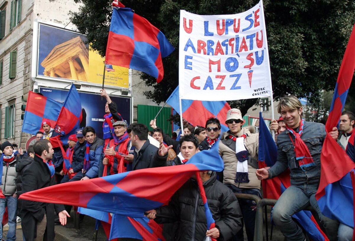 Cosenza-Catanzaro, il derby di serie B che sa di storia